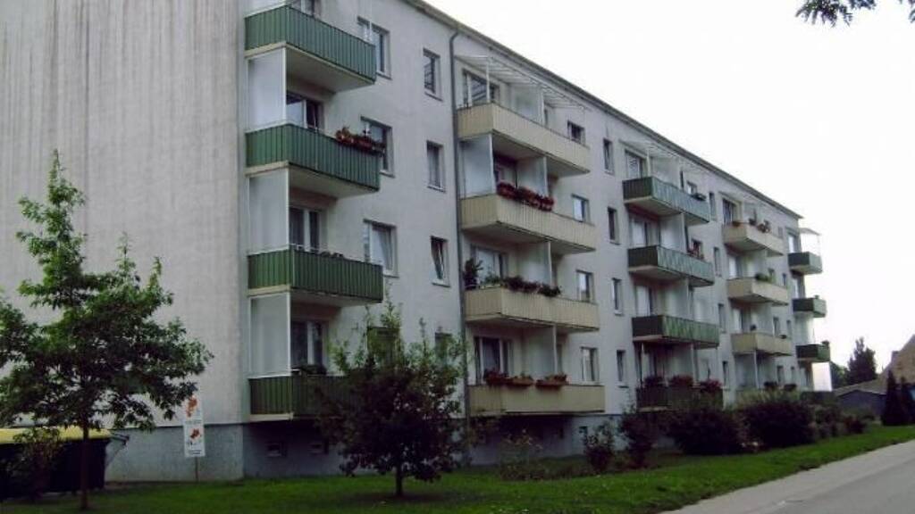 Wohnung zur Miete 290 € 3 Zimmer 61 m² 2. Geschoss frei ab sofort von-Arnim-Straße 46-52 Züsedom Rollwitz 17309
