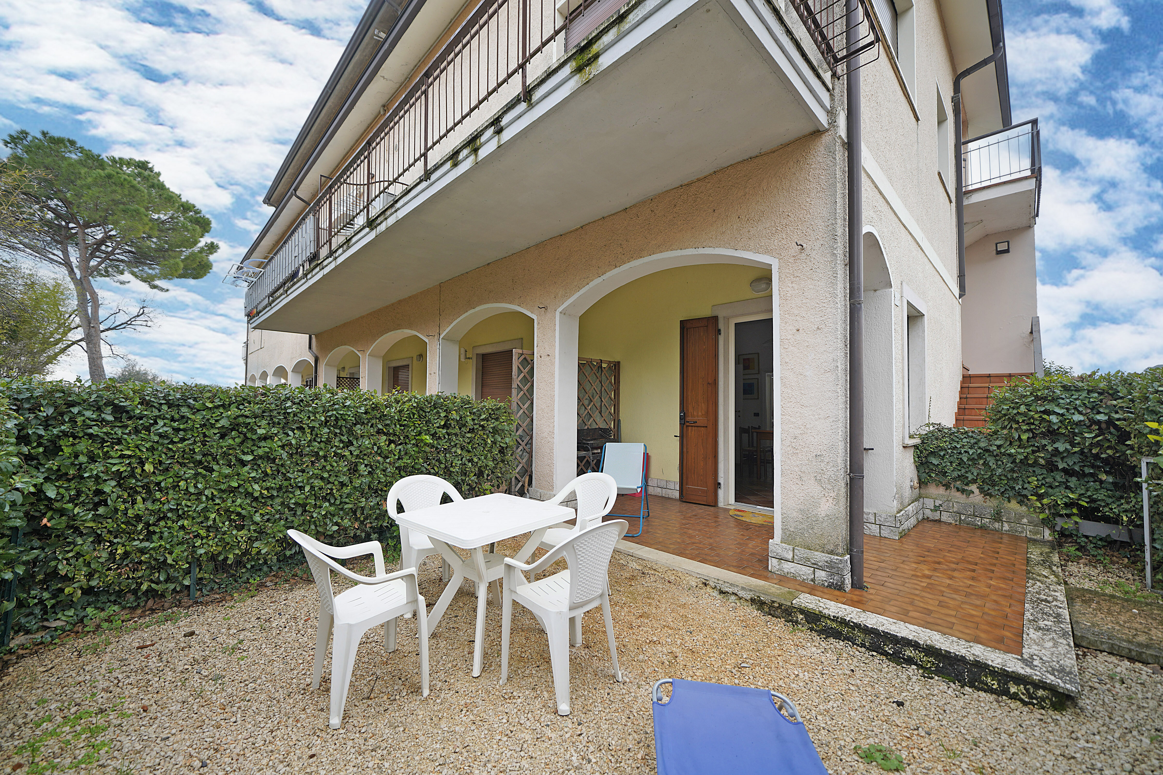 Studio zum Kauf 120.000 € 1 Zimmer 50 m²<br/>Wohnfläche EG<br/>Geschoss ab sofort<br/>Verfügbarkeit Via Foscolo Manerba del Garda