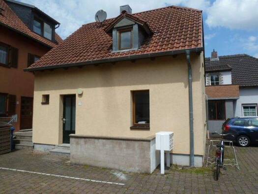 Wohnung zum Kauf als Kapitalanlage geeignet 199.500 € 3 Zimmer 85 m² Industriestr. 3 Bergtheim 97241