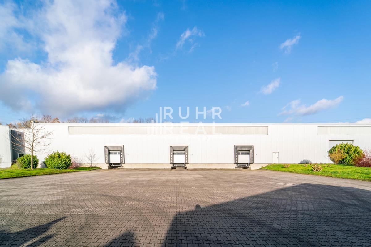 Lagerhalle zur Miete 7,20 € 2.496 m²<br/>Lagerfläche ab 2.496 m²<br/>Teilbarkeit Dellwig Essen 45356