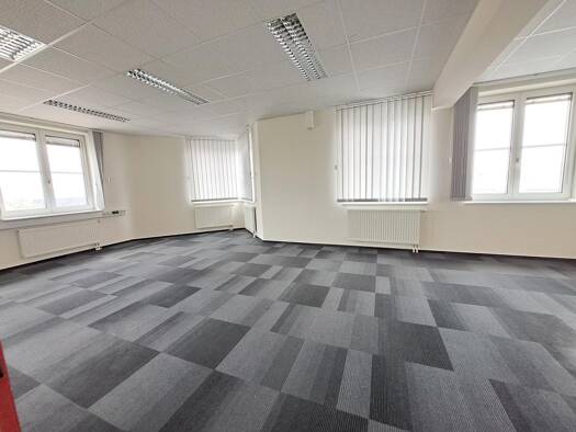 Bürofläche zur Miete 1.995 € 7 Zimmer 269,4 m² Bürofläche Unterradlberg St. Pölten 3105
