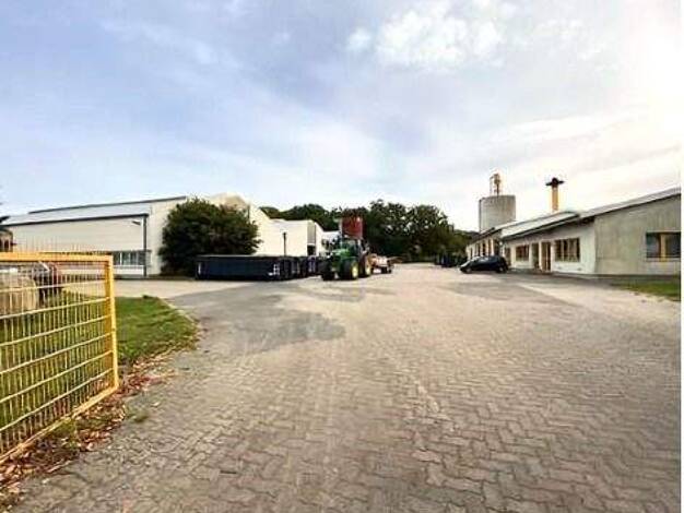 Lagerhalle zum Kauf 2.555 m² Lagerfläche Melz 17209