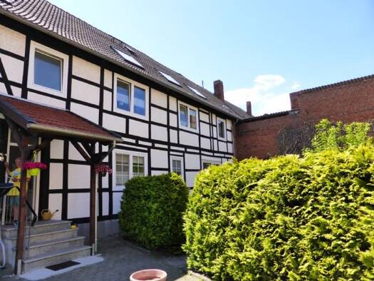 Mehrfamilienhaus zum Kauf provisionsfrei 269.000 € 15 Zimmer 330 m² 540 m² Grundstück frei ab sofort Calvörde Calvörde 39359