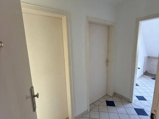 Wohnung zur Miete 390 € 2 Zimmer 40 m² frei ab sofort Werderstr. 4 Untermeiderich Duisburg 47137