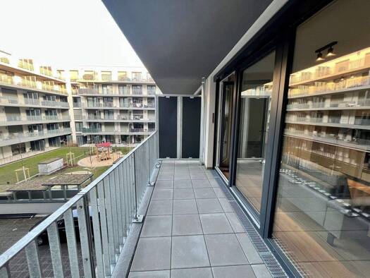 Studio zur Miete 599 € 1 Zimmer 32 m² 5. Geschoss Am historischen Lokschuppen 12 Innenstadt Fürth 90762