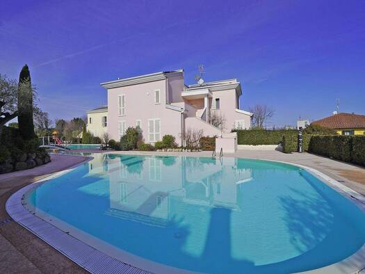 Reihenendhaus zum Kauf 990.000 € 3 Zimmer 224 m² 263 m² Grundstück via Miralago 1 Peschiera del Garda 37019