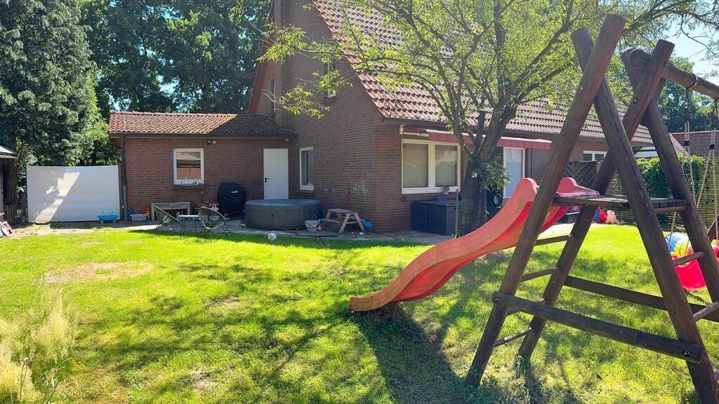 Mehrfamilienhaus zum Kauf 349.000 € 6 Zimmer 170 m² 600 m² Grundstück Großenkneten 26197