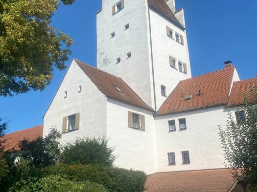 Haus zum Kauf 795.000 € 10 Zimmer 237 m² 633 m² Grundstück Ingolstadt Ingolstadt 85049