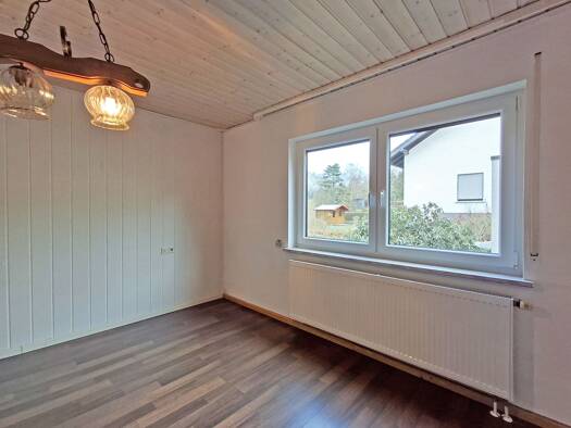 Einfamilienhaus zur Miete 815 € 5 Zimmer 105 m² 646 m² Grundstück Ebersdorf Ludwigsstadt 96337