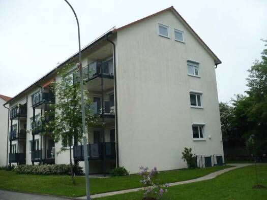 Wohnung zur Miete 643 € 3 Zimmer 71,4 m² frei ab sofort Unterriedstraße 32 Riedlingen Riedlingen 88499