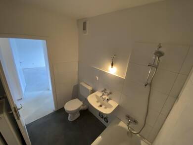 Wohnung zur Miete 789 € 3 Zimmer 75 m² 1. Geschoss frei ab 16.08.2025 Erich-Klausener-Straße 26 Berliner Viertel Monheim 40789