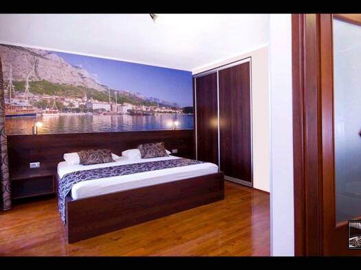 Haus zum Kauf 1.100.000 € 2 Zimmer 700 m² 576 m² Grundstück Makarska