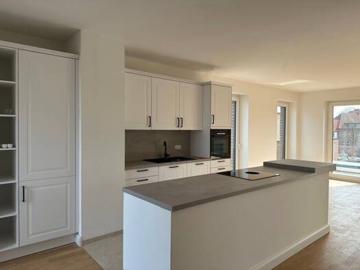 Wohnung zur Miete 1.300 € 2,5 Zimmer 100 m² frei ab sofort Hafenblick 1a Altstadt Celle 29223