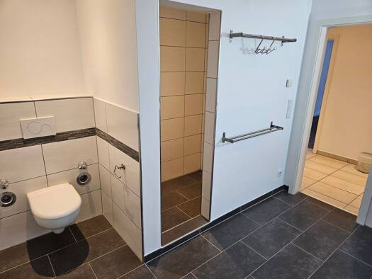 Terrassenwohnung zur Miete 1.100 € 3,5 Zimmer 90 m² Geschoss -1/2 frei ab sofort Reuschenberg Neuss 41466