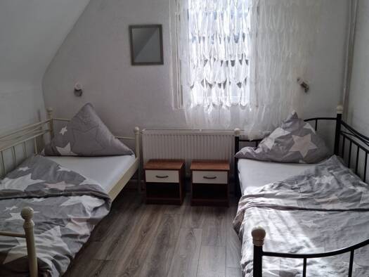 WG-Zimmer zur Miete Wohnen auf Zeit 590 € 12 m² frei ab 22.10.2025 Vaihinger Strasse 0 Möhringen Stuttgart-Möhringen 70567