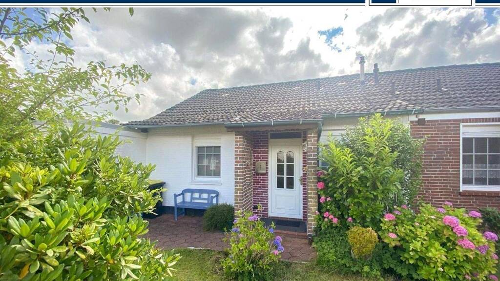 Doppelhaushälfte zum Kauf 180.000 € 3 Zimmer 65 m² 298 m² Grundstück Blandorf-Wichte Hage 26524