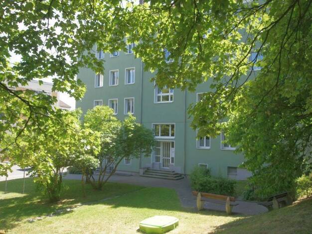 Wohnung zur Miete 318 € 3 Zimmer 66,7 m² 1. Geschoss Schillerstraße 44 Stadtmitte Plauen 08525