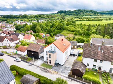 Mehrfamilienhaus zum Kauf - Erstbezug provisionsfrei 1.250.000 € 12 Zimmer 277,9 m² 421 m² Grundstück Beratzhausen Beratzhausen 93176