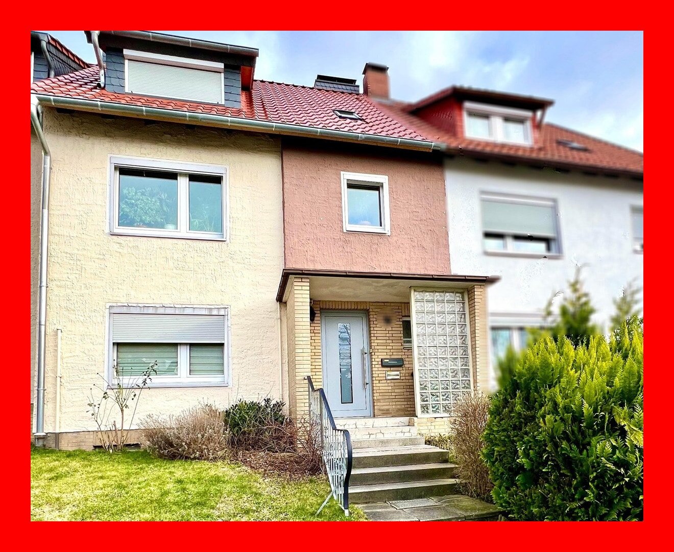 Reihenmittelhaus zum Kauf 259.000 € 7 Zimmer 140 m²<br/>Wohnfläche 367 m²<br/>Grundstück Himmelsthür Hildesheim 31137