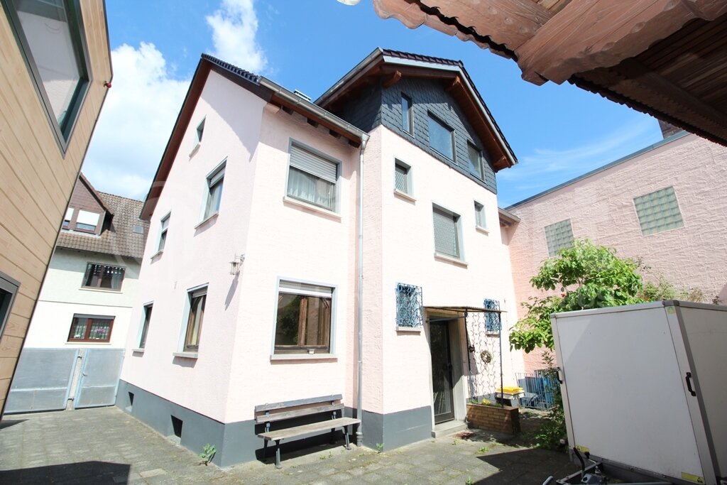 Mehrfamilienhaus zum Kauf provisionsfrei 395.000 € 6 Zimmer 139 m²<br/>Wohnfläche 430 m²<br/>Grundstück Mainaschaff 63814