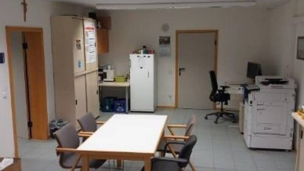 Ladenfläche zum Kauf 6,50 € 160 m² Verkaufsfläche Werneck 97440