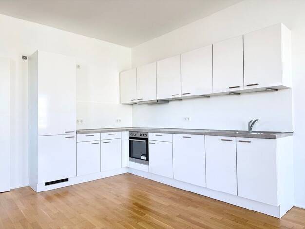 Wohnung zur Miete 1.978 € 4 Zimmer 120,9 m² 4. Geschoss frei ab sofort Karlsbader Platz 14 Wiesbaden Wiesbaden 65197