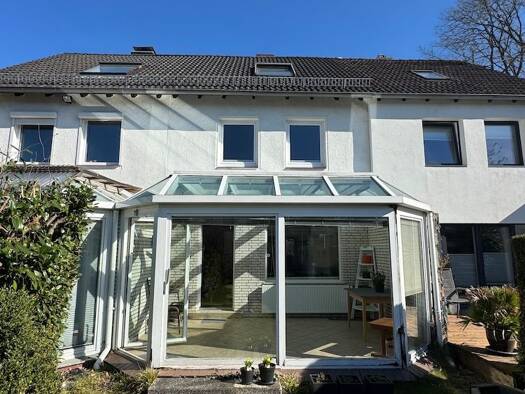 Reihenmittelhaus zum Kauf 545.000 € 4 Zimmer 90 m² 190 m² Grundstück frei ab 01.06.2026 Volksdorf Hamburg 22359
