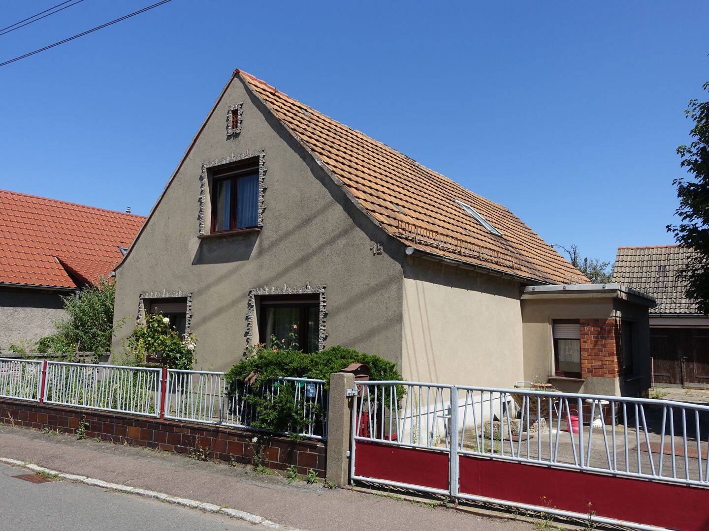 Einfamilienhaus zum Kauf - Ansicht 2