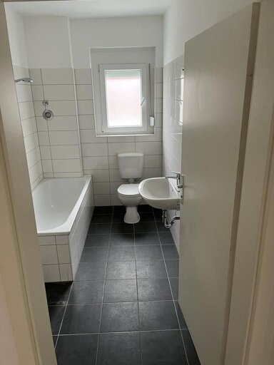 Wohnung zur Miete 820 € 3 Zimmer 62,8 m² 1. Geschoss frei ab sofort Fuldaer Straße 5 Rothenbergen Gründau 63584