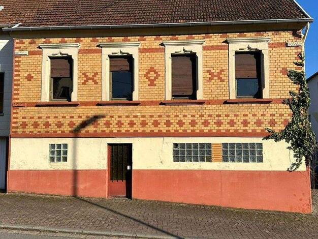 Einfamilienhaus zum Kauf provisionsfrei 50.000 € 6 Zimmer 108 m² 190 m² Grundstück Vor dem Stockfeld 1 Oberbexbach Bexbach 66450