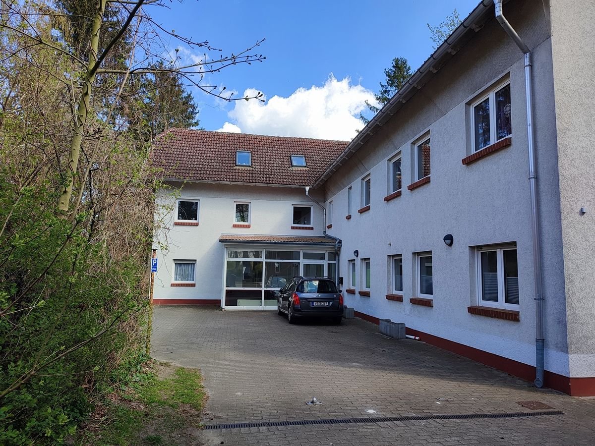 Mehrfamilienhaus zum Kauf 420.000 € 12 Zimmer 430 m²<br/>Wohnfläche 1.300 m²<br/>Grundstück Liepgarten 17375