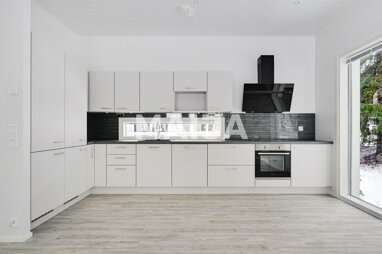 Einfamilienhaus zum Kauf 499.000 € 5 Zimmer 131,5 m² 1.648 m² Grundstück Uussillanrinne 9 Helsinki 00950