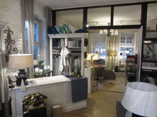 Verkaufsfläche zur Miete provisionsfrei 850 € 2 Zimmer 143 m² Verkaufsfläche teilbar von 70 m² bis 70 m² MEESMANNSTR. 38 Herbede Witten 58456