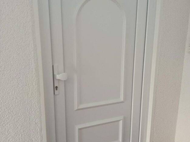 Wohnung zur Miete 1.100 € 3 Zimmer 75 m² 1. Geschoss Hausen Frankfurt am Main 60488