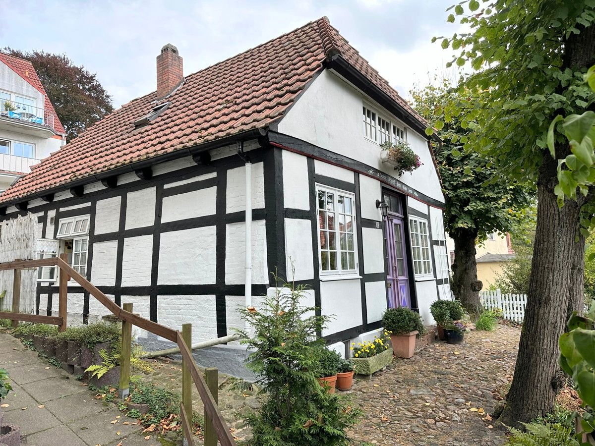 Einfamilienhaus zum Kauf 225.000 € 5 Zimmer 105 m²<br/>Wohnfläche 230 m²<br/>Grundstück Vegesack Bremen / Vegesack 28757