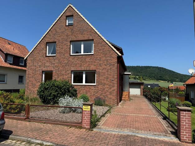 Mehrfamilienhaus zum Kauf 240.000 € 6 Zimmer 144 m² 736 m² Grundstück Amelgatzen Emmerthal 31860
