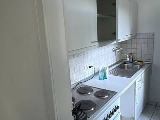 Wohnung zur Miete 420 € 1,5 Zimmer 38 m² frei ab sofort Huttrop Stadtbezirk I 45138