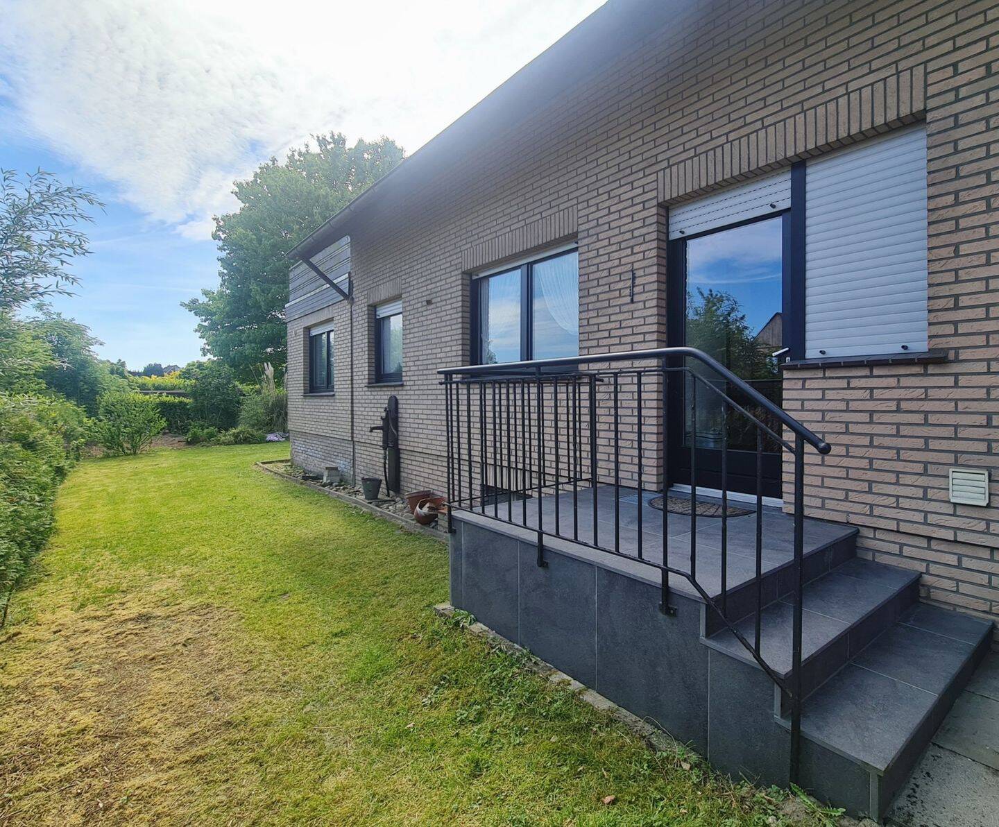 Immobilie in Bad Bentheim - Zweifamilienhaus mit viel Platz und Potenzial im Herzen von Gildehaus! - Bild 0