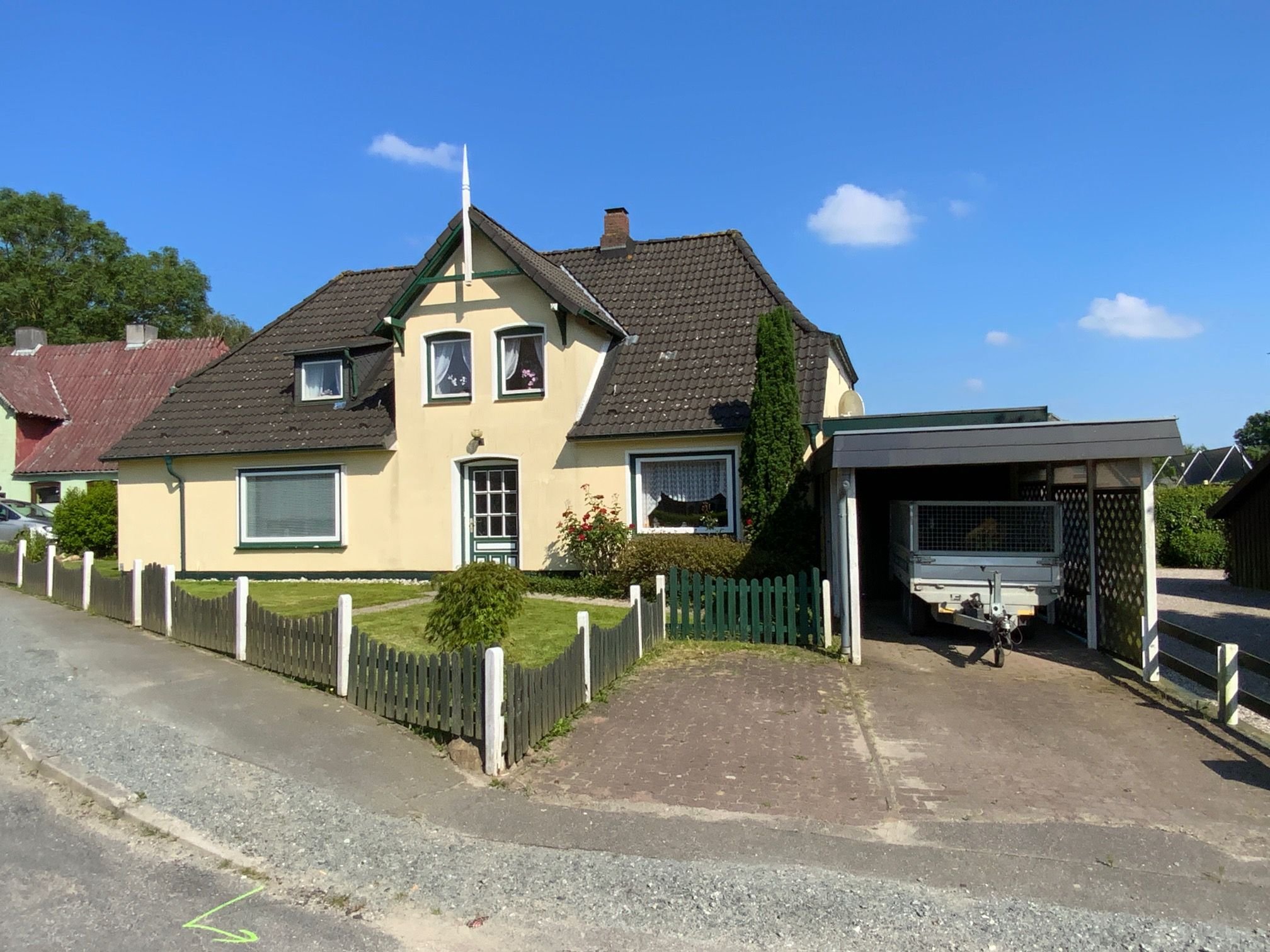 Einfamilienhaus zum Kauf 195.000 € 9 Zimmer 202 m²<br/>Wohnfläche 727 m²<br/>Grundstück ab sofort<br/>Verfügbarkeit Winnert 25887