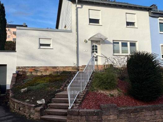 Doppelhaushälfte zum Kauf 285.000 € 5 Zimmer 110 m² 533 m² Grundstück frei ab sofort Sulzbach Sulzbach/Saar 66280