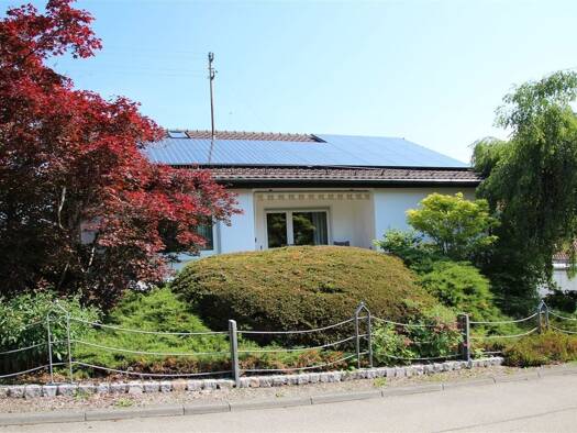 Einfamilienhaus zum Kauf 385.000 € 6,5 Zimmer 139,9 m² 660 m² Grundstück Mühlhausen Villingen-Schwenningen 78056