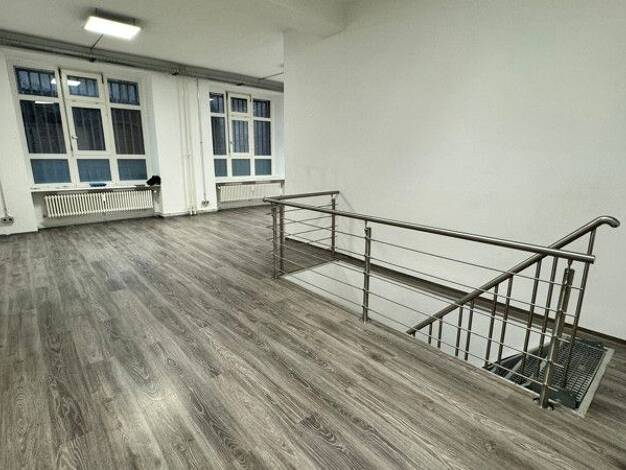 Laden zur Miete provisionsfrei 1.166 € 1,5 Zimmer 93,3 m² Verkaufsfläche Dresdener Str. 15 Kreuzberg Berlin 10999