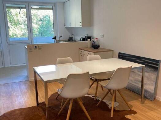 Wohnung zur Miete auf Zeit 3.990 € 4,5 Zimmer 100 m² frei ab 01.10.2026 Bogenhausen München 81925