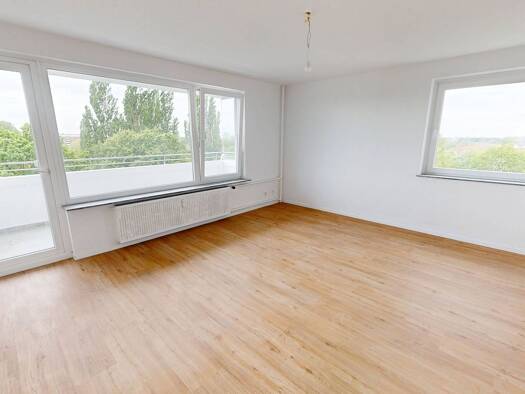 Wohnung zur Miete 899 € 3 Zimmer 85 m² 7. Geschoss frei ab 16.09.2026 Tornescher Weg 4 Uetersen 25436
