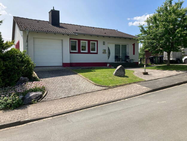 Einfamilienhaus zum Kauf provisionsfrei 230.000 € 5 Zimmer 118 m² 744 m² Grundstück Gehrden Brakel 33034