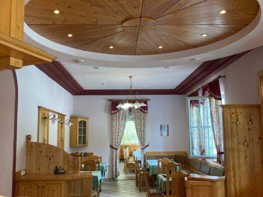 Restaurant zur Miete 1.200 € Weitendorf 8410