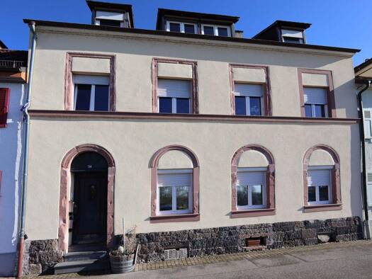 Mehrfamilienhaus zum Kauf als Kapitalanlage geeignet 798.000 € 10 Zimmer 183,7 m² 611 m² Grundstück Fischerhalde 54 Breisach Breisach am Rhein 79206