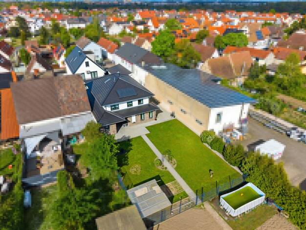 Mehrfamilienhaus zum Kauf 1.650.000 € 12 Zimmer 632 m² 1.400 m² Grundstück Berghausen Römerberg 67354