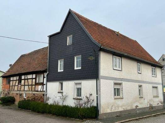 Einfamilienhaus zum Kauf provisionsfrei 51.100 € 5 Zimmer 125 m² 584 m² Grundstück Bergstraße 16 Niedertrebra 99518