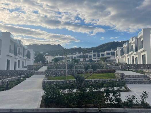 Wohnung zum Kauf - Erstbezug provisionsfrei 365.000 € 3 Zimmer 128 m² Girne 99320